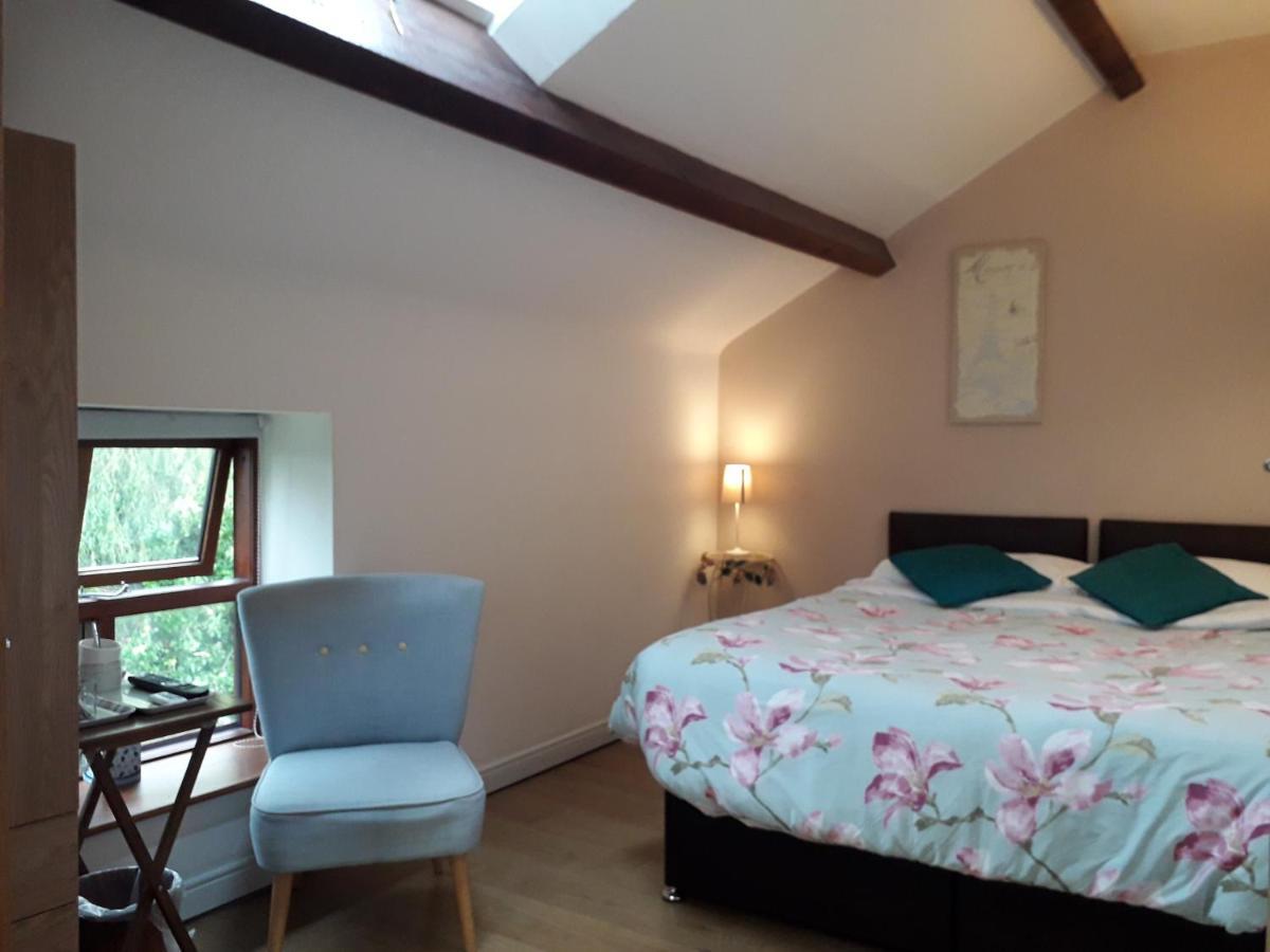 Brook Barn B&B Hale  Luaran gambar