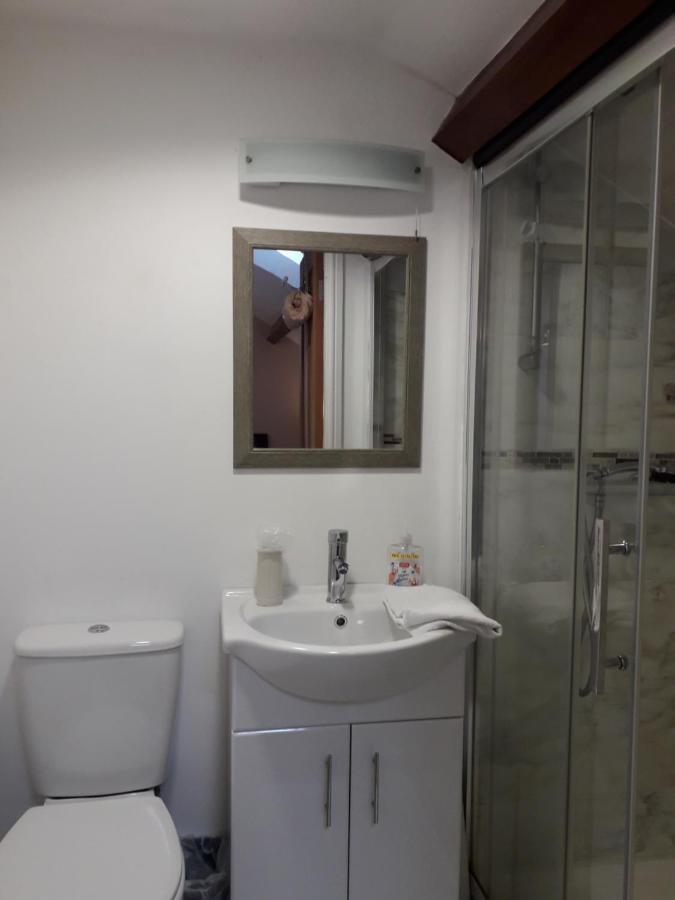 Brook Barn B&B Hale  Luaran gambar
