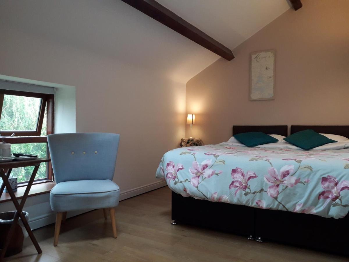 Brook Barn B&B Hale  Luaran gambar