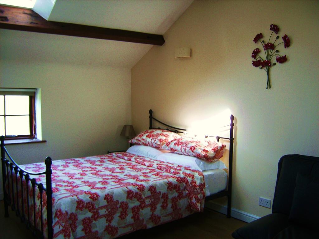 Brook Barn B&B Hale  Bilik gambar