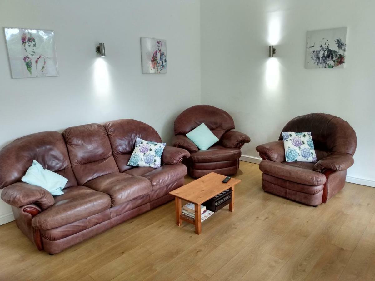 Brook Barn B&B Hale  Luaran gambar